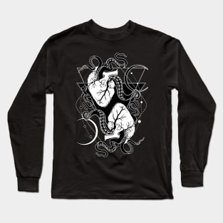 Monster tentacle hearts Long Sleeve T-Shirt